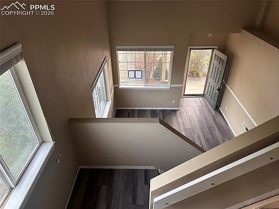 4th image of 628 Prairie Star Cir