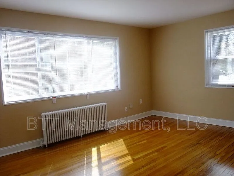 2 bed, 1.0 bath, 900 sqft, $1,475 — Photo 4