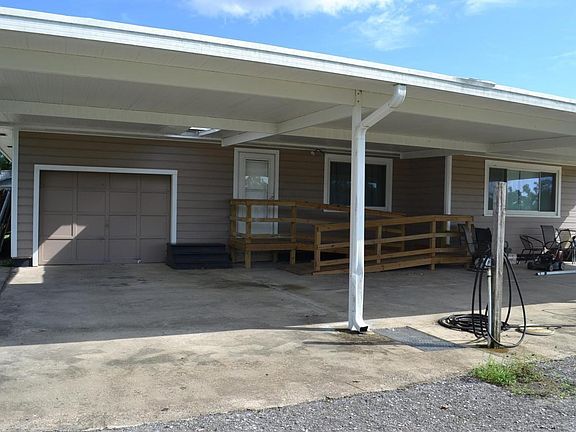 3rd image of 142 Oakridge Dr