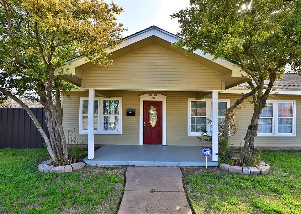 1st image of 701 Poplar St