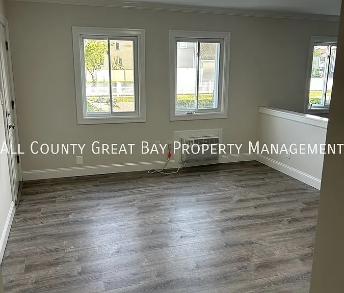 60 Cedar Ct #1 — Photo 11