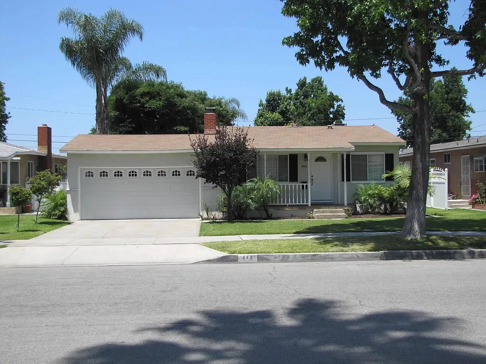 442 S Crest Rd