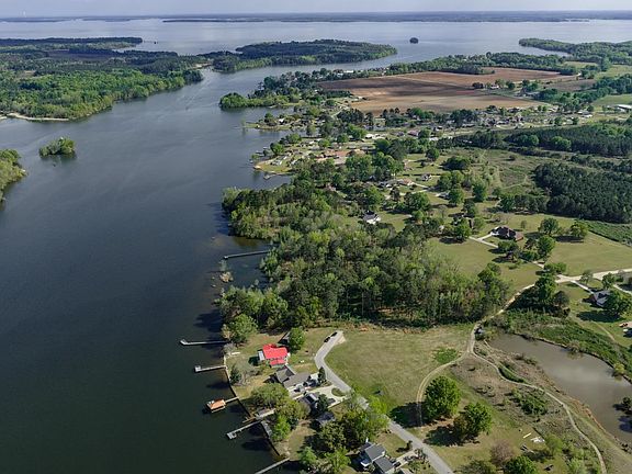 5th image of Lakeview Rd