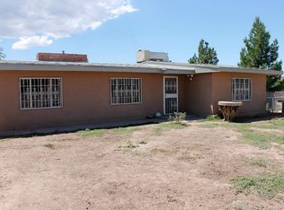 1140 N Valley Dr, Hatch, NM 87937