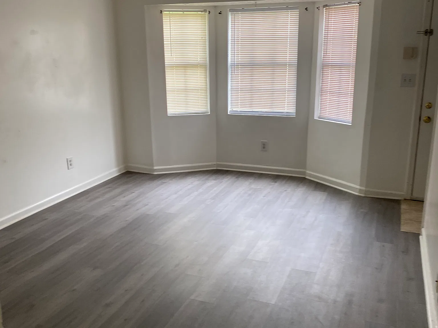 2 bed, 1.5 bath, 1000 sqft, $1,500 — Photo 4