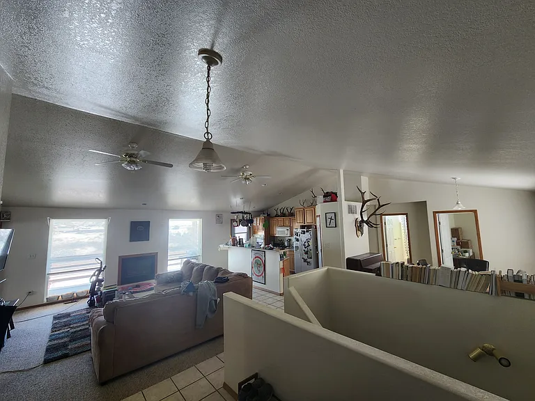 574 S Chimazo Dr — Photo 16