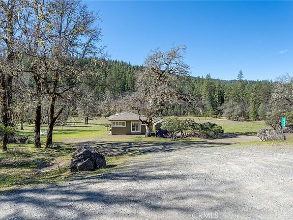 2nd image of 30429 Ridgewood Dr