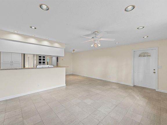 3rd image of 758 NE 13th Court #7