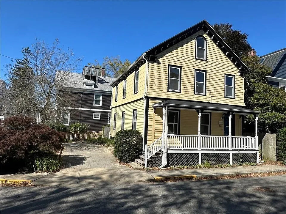 26 Calvert St