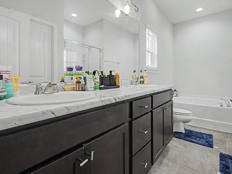 785 Fairview Cir — Photo 16