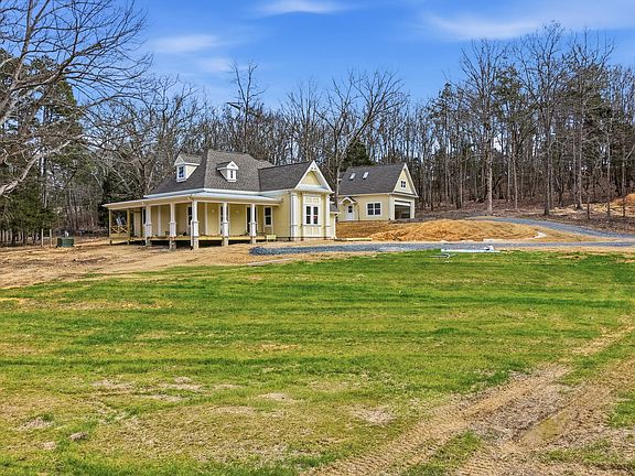 2nd image of 12814 Cranfield Rd