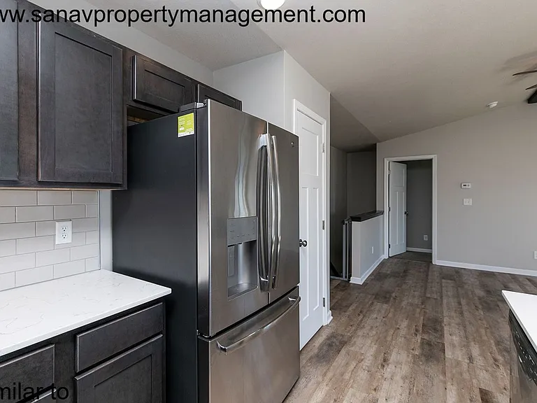 3040 Worchester Dr — Photo 5
