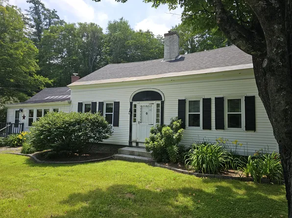 733 Waterville Road, Skowhegan, ME 04976