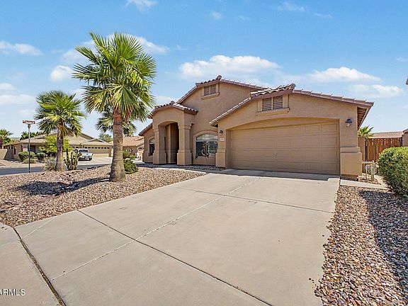 3rd image of 41919 W FROST Drive