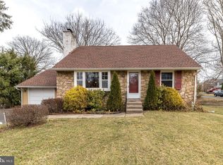 104 Brittany Dr, Chalfont, PA 18914