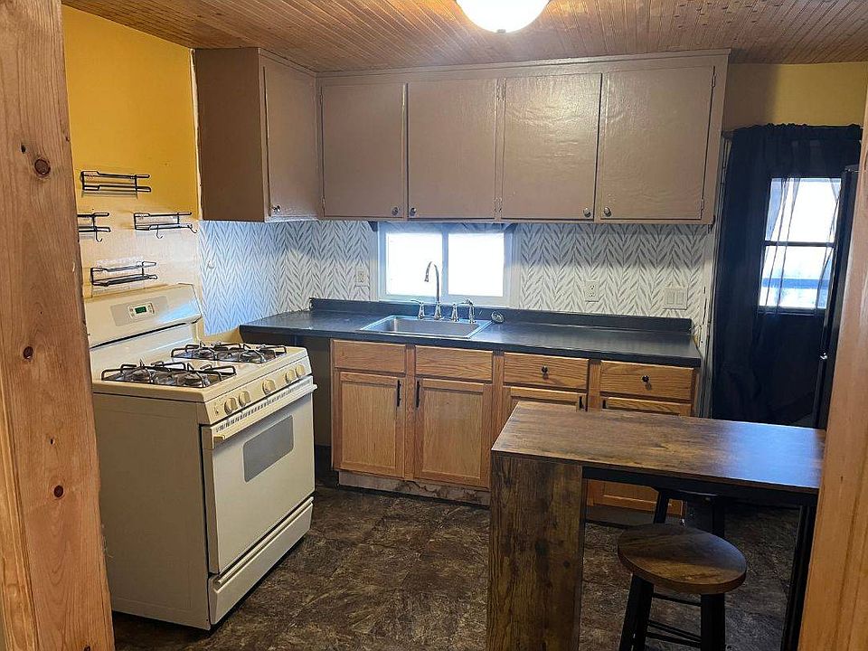 1st image of 1085 Spring Bay Rd #25