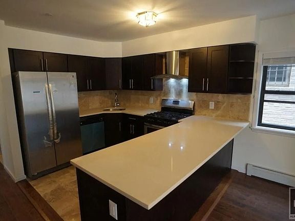 2nd image of 310 Bay 10 St #2