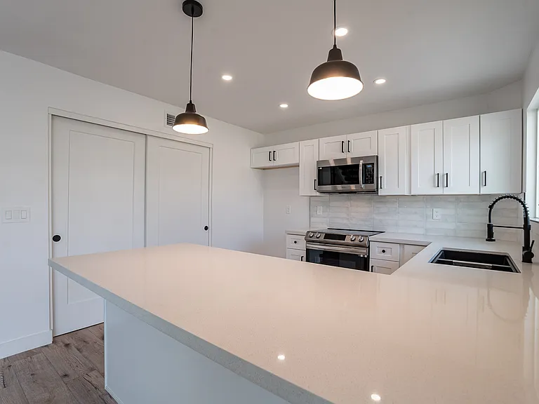 3909 S Mill Ave — Photo 12