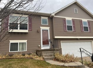 8901 Kimball St, Omaha, NE 68122