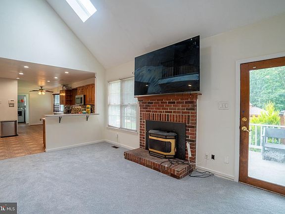 5th image of 6904 Burch Hill Rd