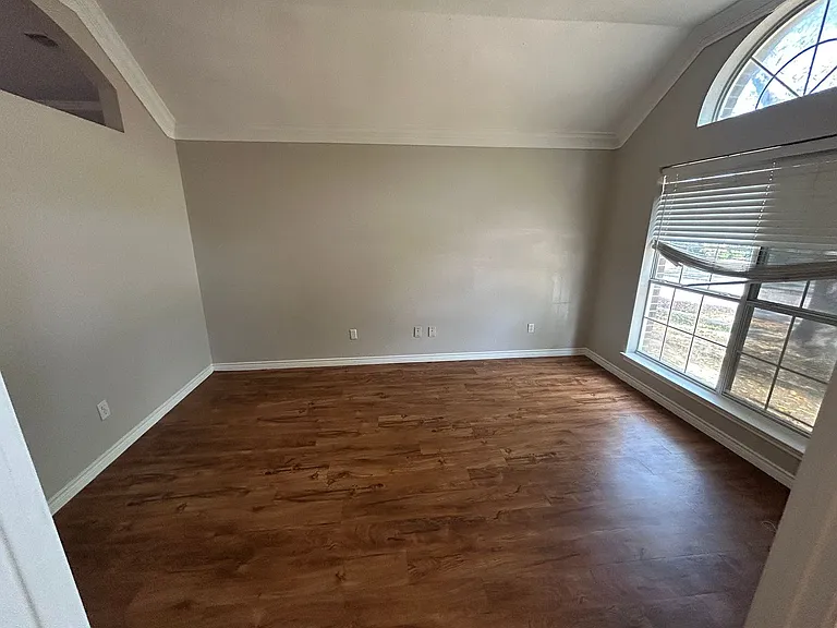 4217 Oak Grove Dr — Photo 16