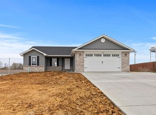 827 Mid Rivers Mall Dr, Saint Peters, MO 63376