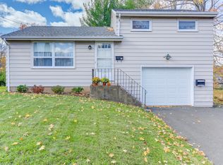 41 Bielefield Rd, Middletown, CT 06457