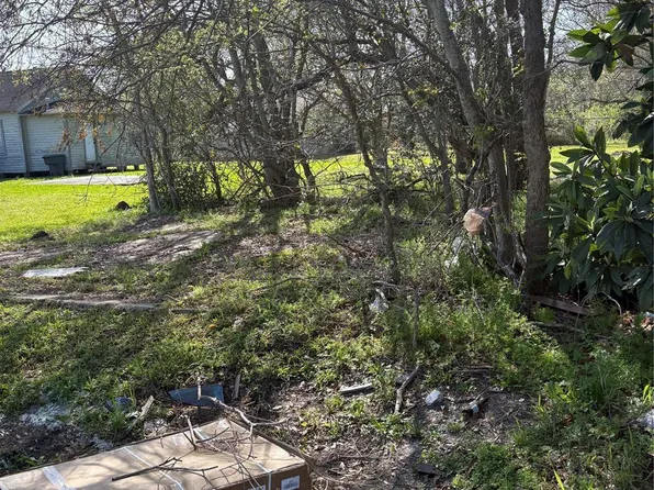 3435 Houston St, Beaumont, TX 77705