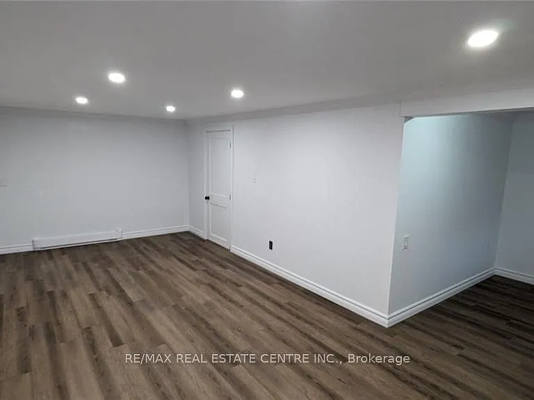 60 Obermeyer Dr — Photo 19