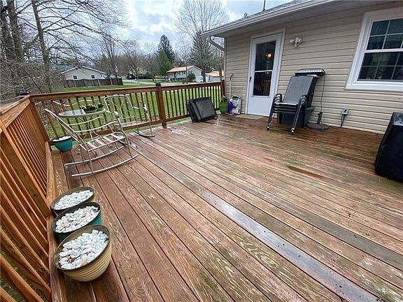 4th image of 54 Bentley Ave