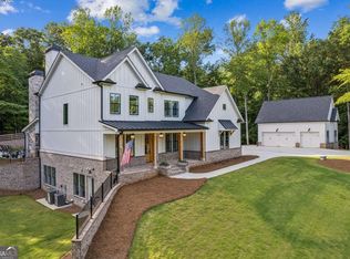 6326 Point Twenty Two, Gainesville, GA 30506