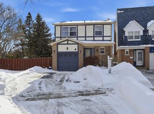 6 Wheaton Grv, Toronto, ON M1J3L5