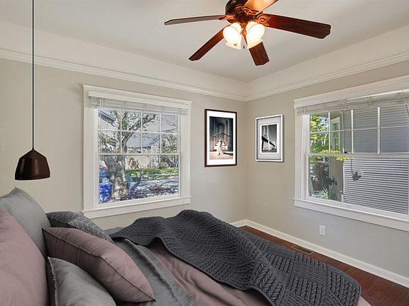 4th image of 905 43rd St