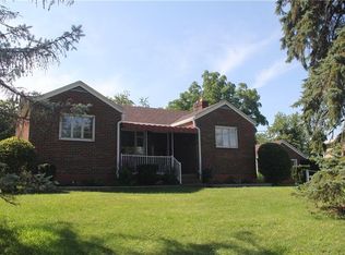 449 Hillview Dr, New Kensington, PA 15068