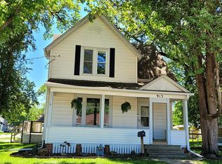 913 Main Ave, Clear Lake, IA 50428