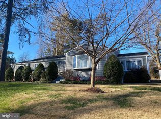 7207 Thomas Branch Dr, Bethesda, MD 20817