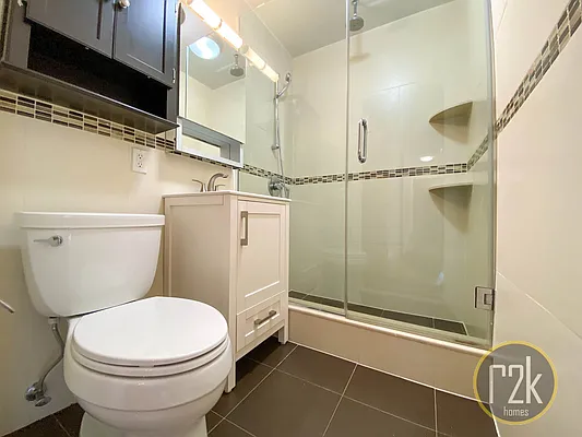 Rented by Realty 2000 Corp | media 57