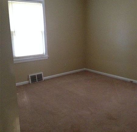 5th image of 234 S Josephine Ave
