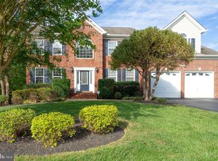 22967 Thornbury Dr, Hollywood, MD
