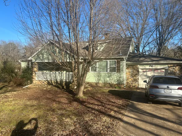 390 Fawn Dr, Oakland, TN 38060
