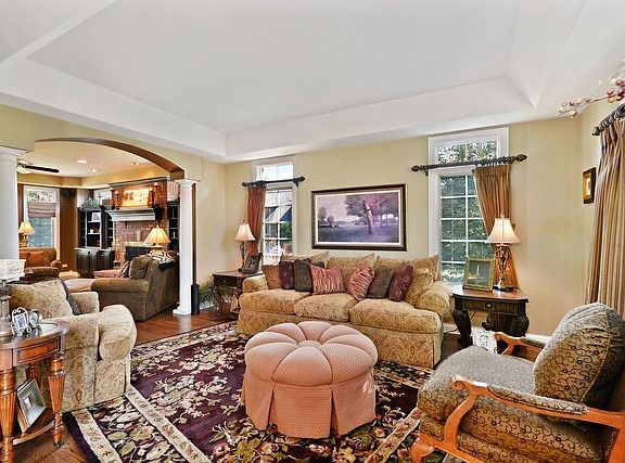 5th image of 38W210 Henricksen Rd