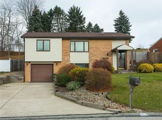 216 Alcan Dr, Pittsburgh, PA