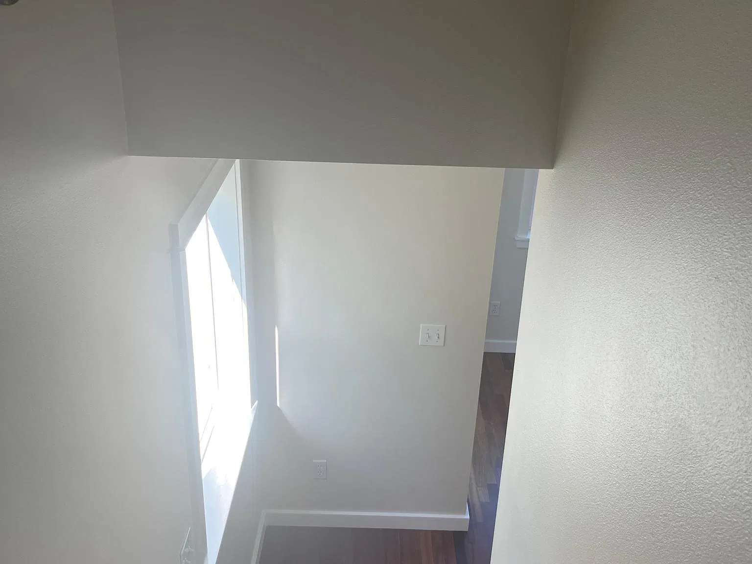 2 bed, 1.5 bath, 1070 sqft, $3,395 — Photo 3