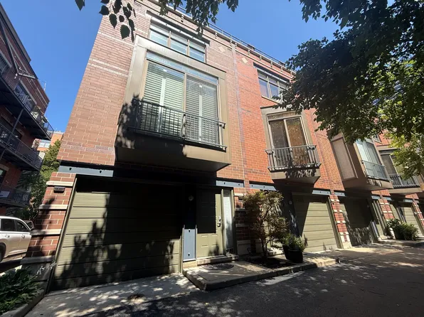 310 N Clinton St APT A, Chicago, IL 60661