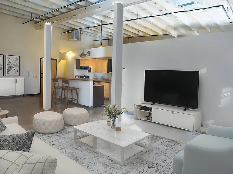 2608 Montana Ave #202 — Photo 1