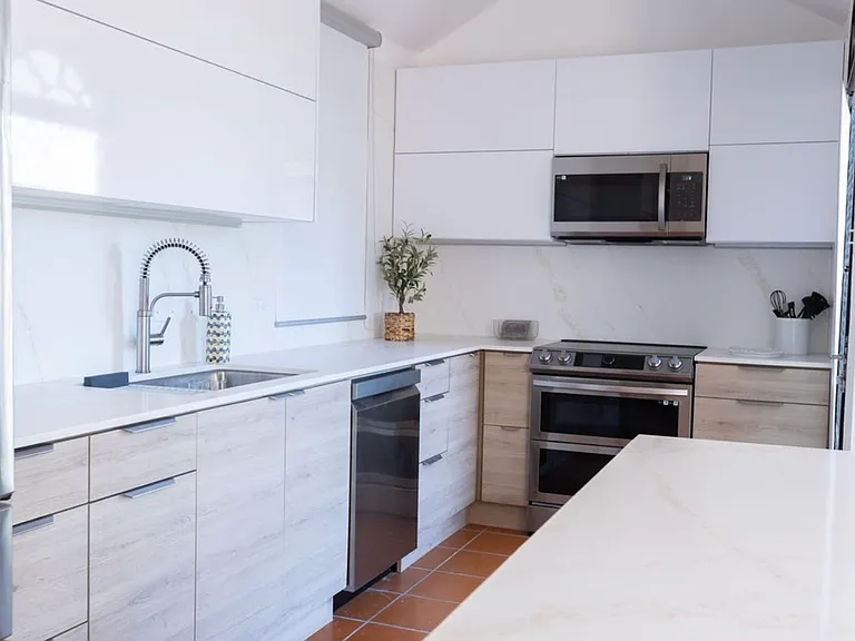 215 Harbour Dr #A2 — Photo 3