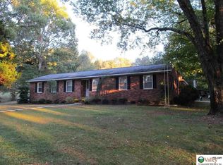 122 Union Chapel Rd, Union Grove, AL 35175