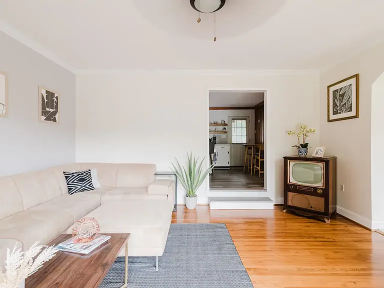 1700 Van Buren Ave #2 — Photo 3