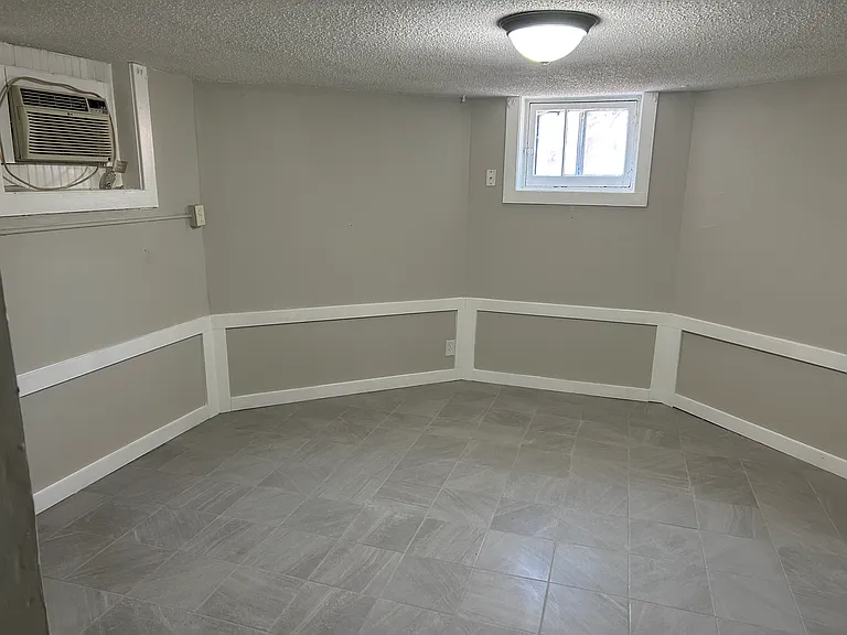 607 N 40th St #5 — Photo 13
