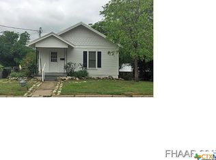 305 N 10th St, Gatesville, TX 76528